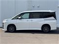 2022 Toyota Voxy