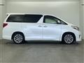 2013 Toyota Alphard