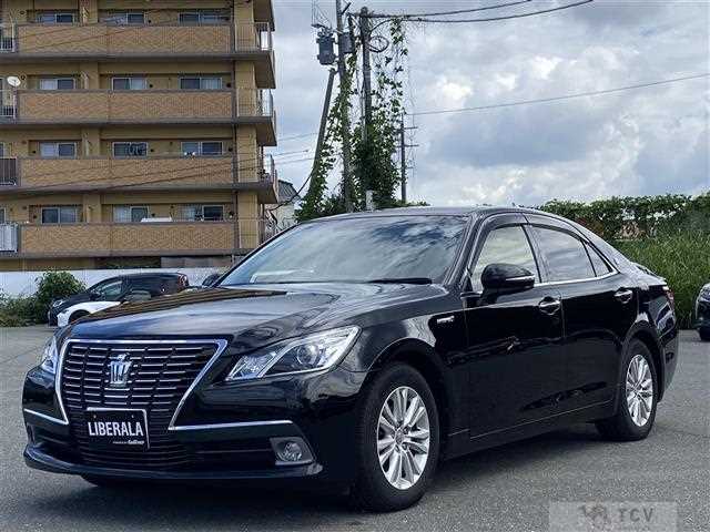 2013 Toyota Crown Hybrid