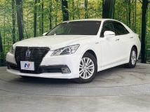 2014 Toyota Crown Hybrid
