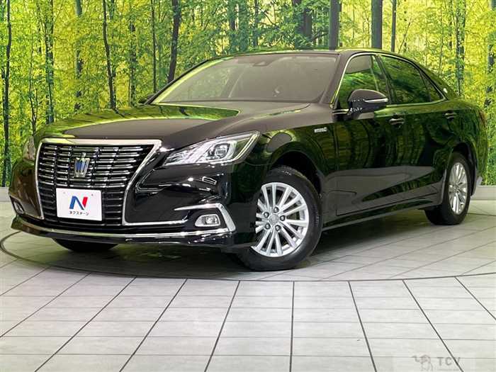 2016 Toyota Crown Hybrid