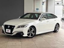 2019 Toyota Crown Hybrid