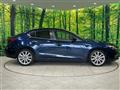 2017 Mazda Axela