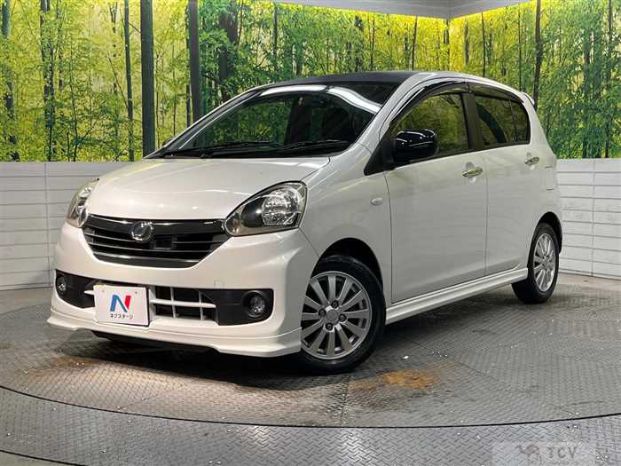 2016 Daihatsu Mira Es