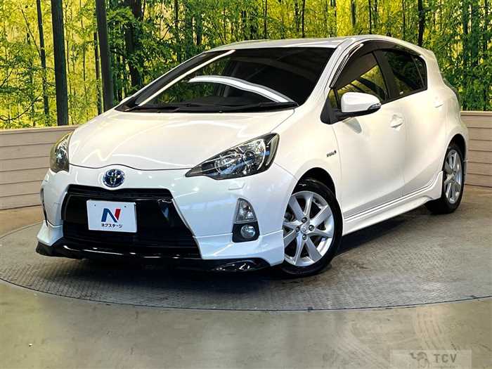 2013 Toyota AQUA