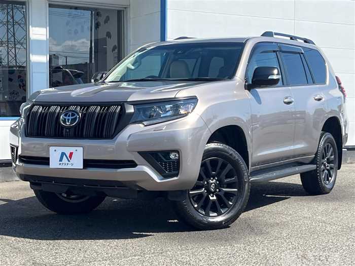 2023 Toyota Land Cruiser Prado