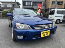 2000 Toyota Altezza