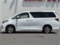 2014 Toyota Alphard Hybrid