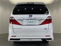 2014 Toyota Alphard Hybrid