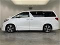 2014 Toyota Alphard Hybrid