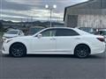 2017 Toyota Crown Hybrid