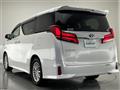 2020 Toyota Alphard Hybrid