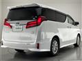 2020 Toyota Alphard Hybrid