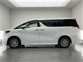 2020 Toyota Alphard Hybrid