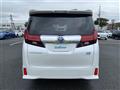 2015 Toyota Alphard Hybrid