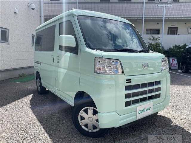 2022 Daihatsu Hijet Cargo