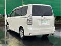 2010 Toyota Voxy