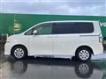 2010 Toyota Voxy