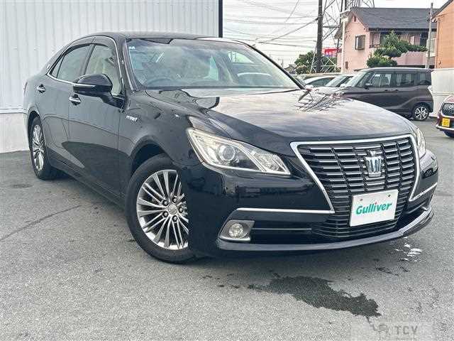 2014 Toyota Crown Hybrid