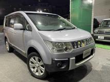 2010 Mitsubishi Delica D5
