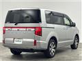2024 Mitsubishi Delica D5