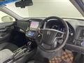 2013 Toyota Crown Hybrid