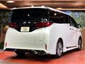 2025 Toyota Alphard Hybrid