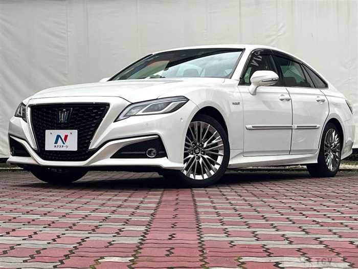 2018 Toyota Crown Hybrid