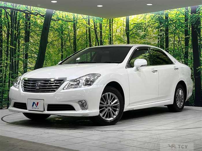 2011 Toyota Crown
