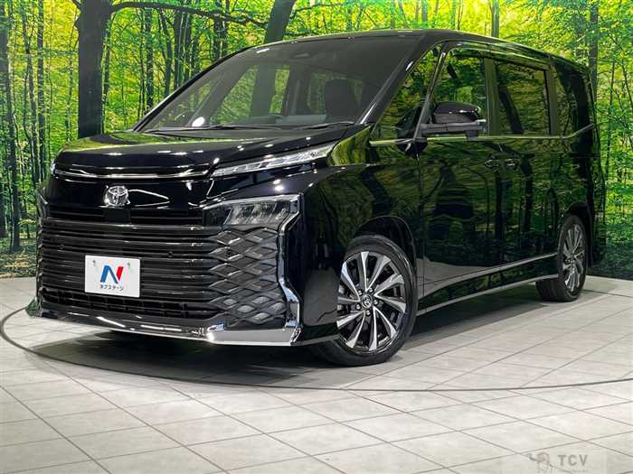 2022 Toyota Voxy
