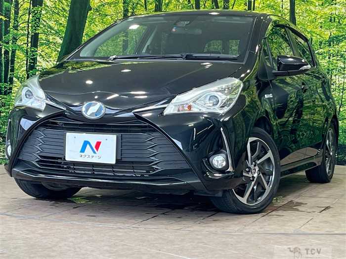 2017 Toyota Vitz