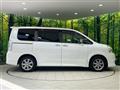 2009 Toyota Voxy