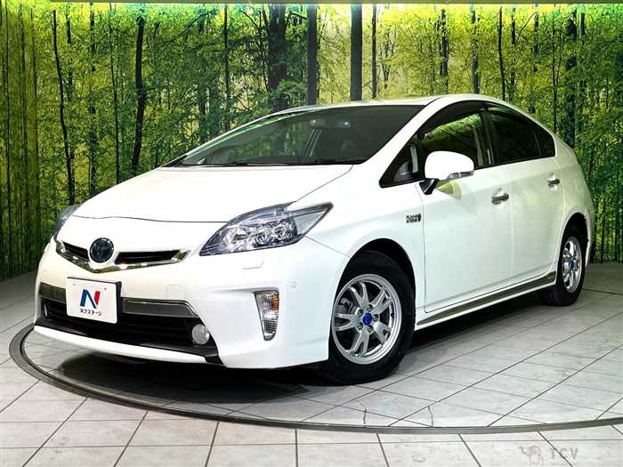 2013 Toyota Prius PHV