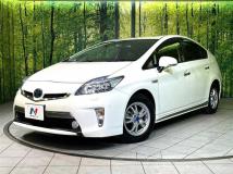 2013 Toyota Prius PHV