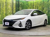 2019 Toyota Prius PHV