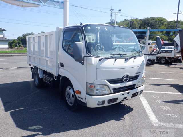 2015 Hino Dutro