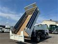 2017 Mitsubishi Canter