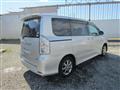 2010 Toyota Voxy