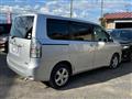 2012 Toyota Voxy
