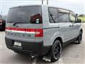 2013 Mitsubishi Delica D5