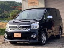 2013 Toyota Voxy