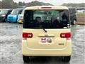 2011 Daihatsu Tanto