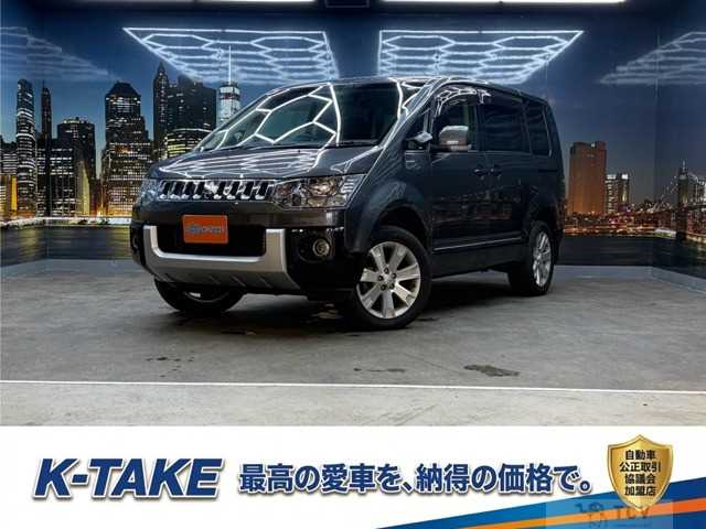 2017 Mitsubishi Delica D5