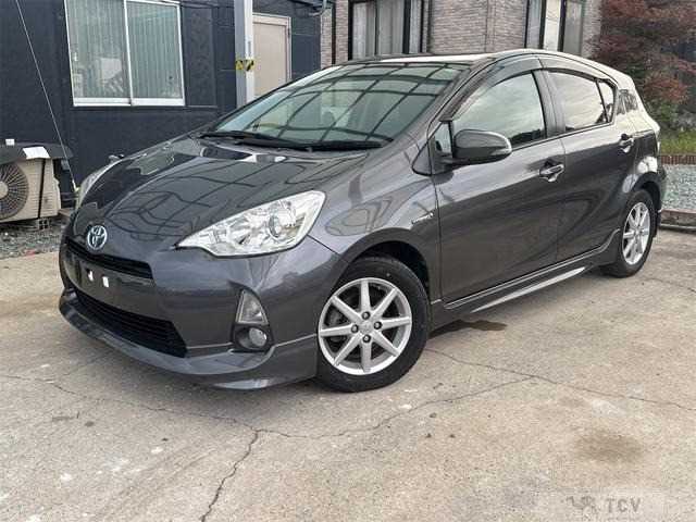 2013 Toyota AQUA