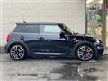 2022 BMW MINI