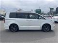 2020 Mitsubishi Delica D5