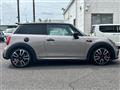2022 BMW MINI