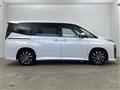 2025 Toyota Voxy