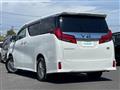 2022 Toyota Alphard Hybrid