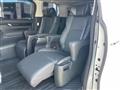 2022 Toyota Alphard Hybrid